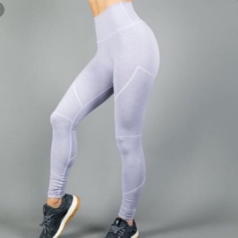 Alphalete Revival Lilac leggings